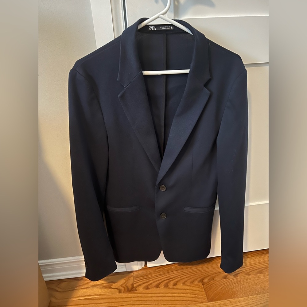 Zara Men’s Navy Blue Blazer